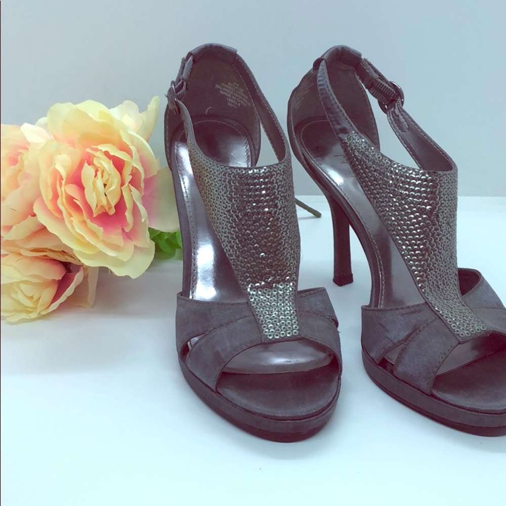 Size 6. Grey/pewter shimmer heels.